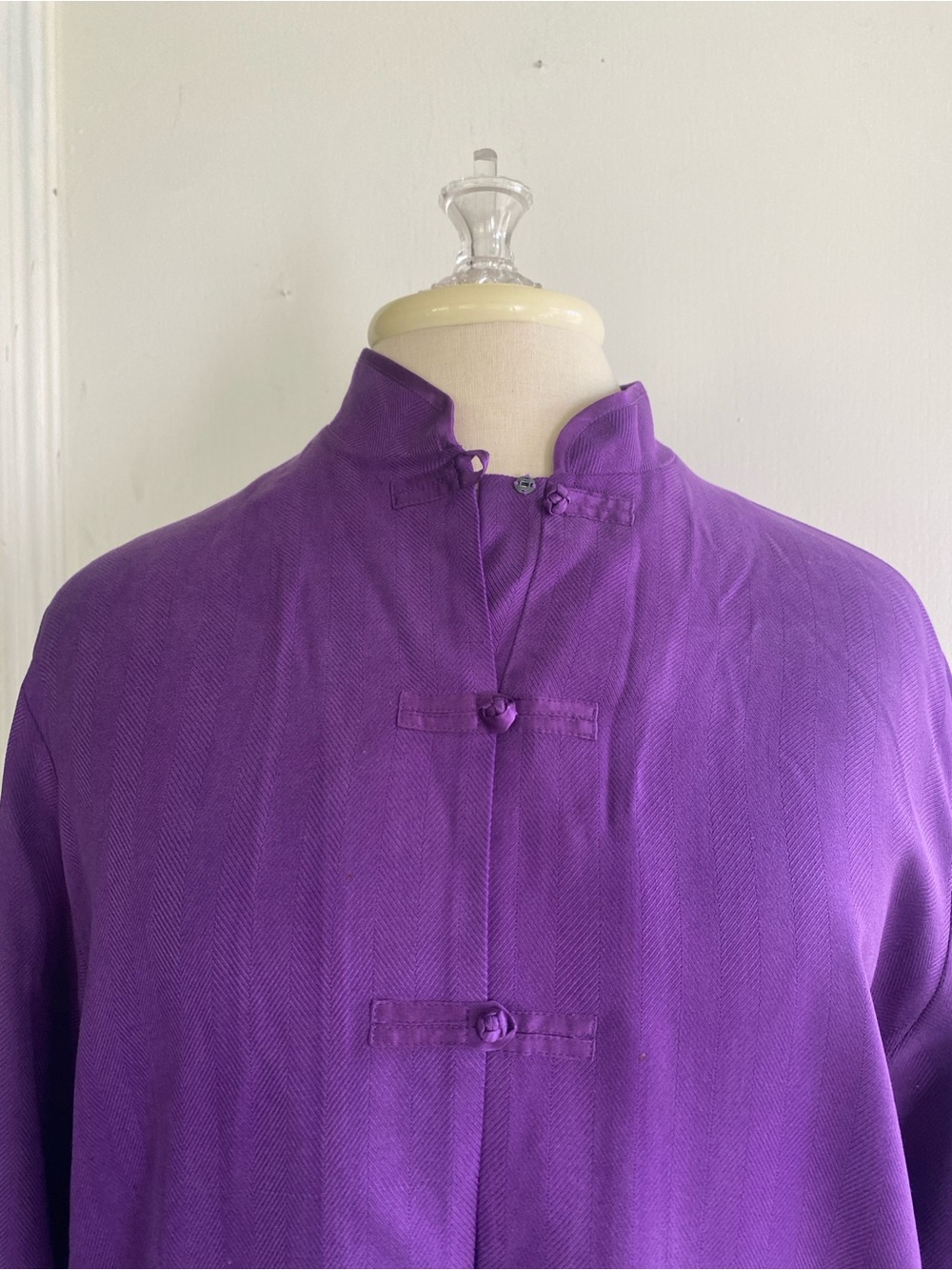 Vintage Neiman Marcus 100% Silk Vibrant Purple Frog Closure Jacket / Shirt